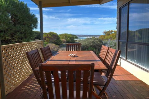 Emu Bay Holiday Homes - Accommodation 4U 2