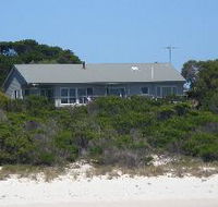 Island Beach Escape - Accommodation 4U