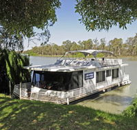 Moving Waters Self Contained Moored Houseboat - Accommodation 4U