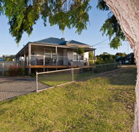 Serenity Holiday House - Accommodation 4U