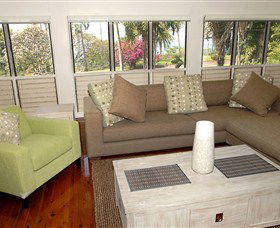 Coast Holiday Accommodation - Accommodation 4U 0