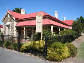 Trafalgar On The Strand - Accommodation 4U 0