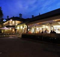 The Stirling Hotel - Accommodation 4U