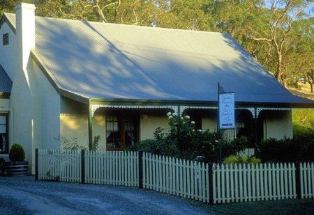 Country Pleasures Bed And Breakfast - Accommodation 4U 0