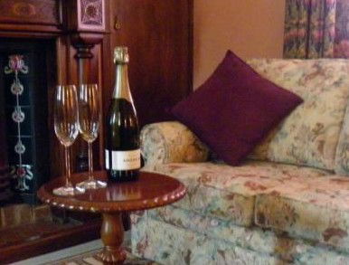 Marble Lodge - Accommodation 4U 5