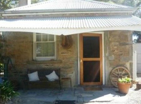 Reilly's Wines Heritage Cottages - Accommodation 4U 2