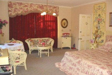 Rose Villa - Accommodation 4U 3