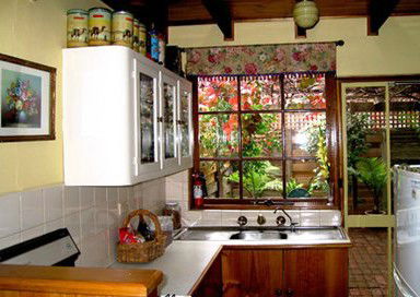 The Lion Cottage - Accommodation 4U 3