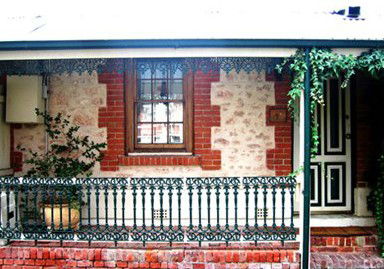 The Lion Cottage - Accommodation 4U 4