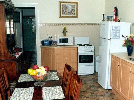 Clara's Cottage - Accommodation 4U 3