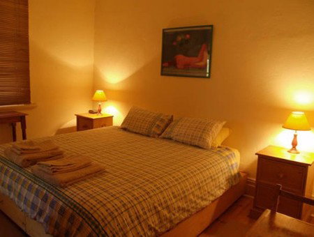 Mrs - Accommodation 4U 1