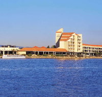The Lakes Resort Hotel - Accommodation 4U