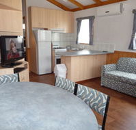 Victor Harbor Holiday and Cabin Park - Accommodation 4U