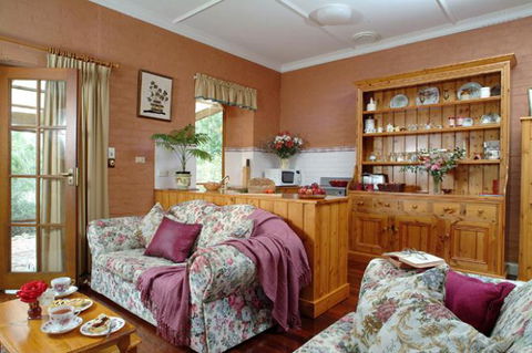 Amanda's Cottage 1899 - Accommodation 4U 4