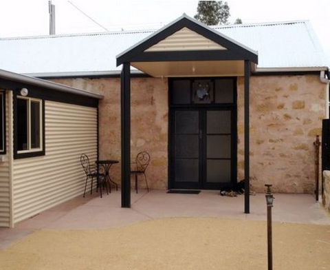 The Cottage At Ramco - Accommodation 4U 6