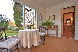 Adelaide Hills Retreats - Accommodation 4U 5