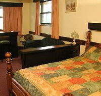 Olde Tudor Hotel - Accommodation 4U