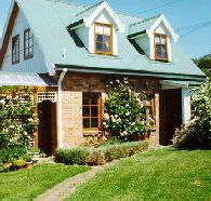 Conmel Cottage - Accommodation 4U