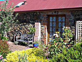Evandale Stables Accommodation - Accommodation 4U 0
