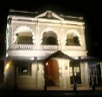 Empire Hotel - Accommodation 4U