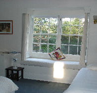 Explorers Lodge B  B - Accommodation 4U