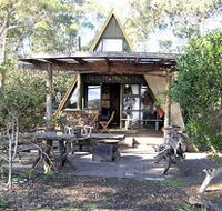 Poppies on the Beach and the Outrigger - Accommodation 4U