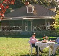 Hartzview Vineyard Homestead - Accommodation 4U