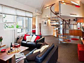 TWOFOURTWO Boutique Apartments - Accommodation 4U 0