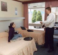 Top of the Town Hotel - Accommodation 4U