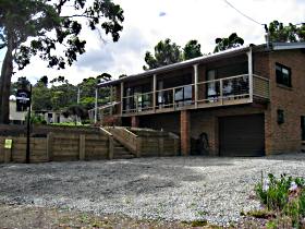 Daniel's Bay Retreat - Accommodation 4U 0