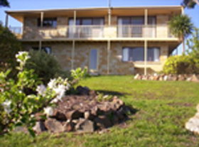 McKinly Waterfront Lodge - Accommodation 4U 0