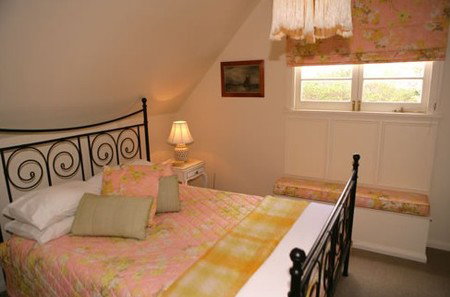 Grandma's House - Accommodation 4U 5