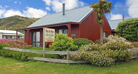 Pol And Pen Holiday Cottages - Accommodation 4U 1