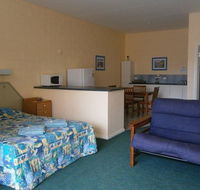 Penguin Holiday Apartments - Accommodation 4U
