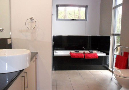 Ulverstone River Retreat - Accommodation 4U 1