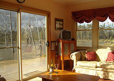 Twin Lakes Trout Fishery - Accommodation 4U 2