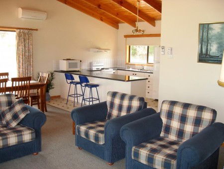Daniel's Bay Retreat - Accommodation 4U 1