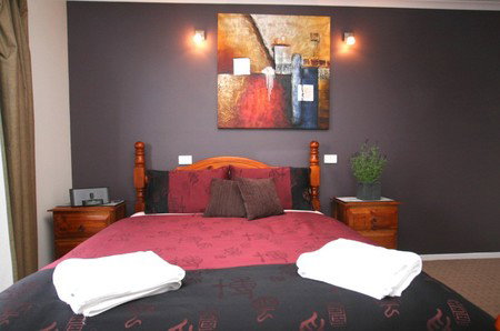 Oakley Place Townhouse - Tasmanian Short Stays - Accommodation 4U 4