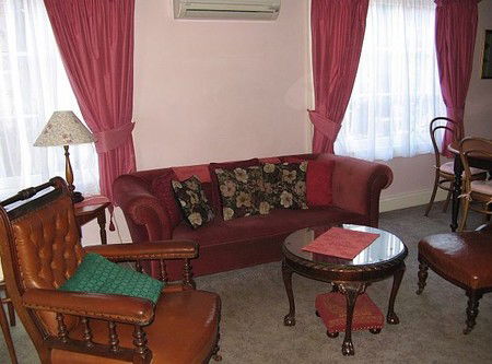 The Grove - Accommodation 4U 4
