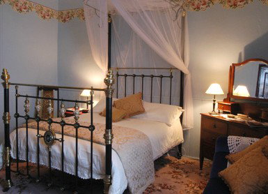 Mrs Currie's House B&B - Accommodation 4U 4