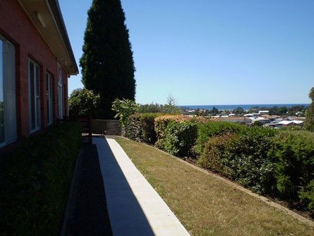 Greenbank Guest House - Accommodation 4U 2