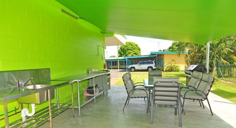 Mareeba Lodge Motel - Accommodation 4U 3