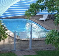 Ashs Holiday Units and Cafe - Accommodation 4U