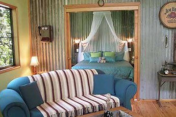 Crater Lakes Rainforest Cottages - Accommodation 4U 0