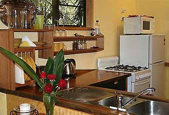 Crater Lakes Rainforest Cottages - Accommodation 4U 4