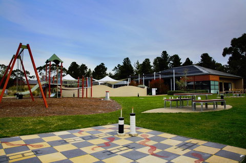 Wyndham Seven Mile Beach - Accommodation 4U 1