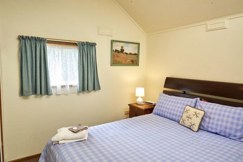 Bristol House Accommodation - Accommodation 4U 0