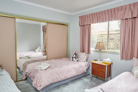 Bristol House Accommodation - Accommodation 4U 2