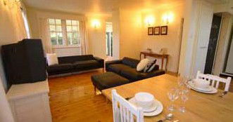 Montrose Of Ballarat - Martin Place - Accommodation 4U 3