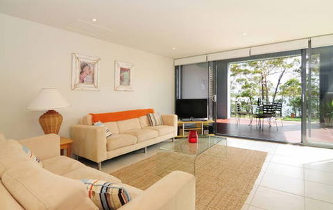 Bay Breeze - Accommodation 4U 3
